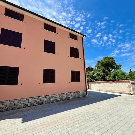 Mia Apartments Medulin Exterior photo